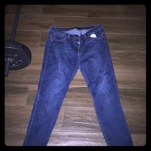 Blue denim stretchy jeans